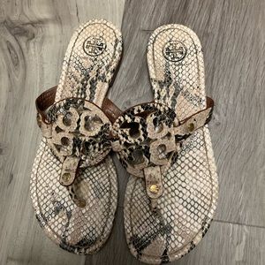 Tory Burch Millers Snake Skin 😍😍